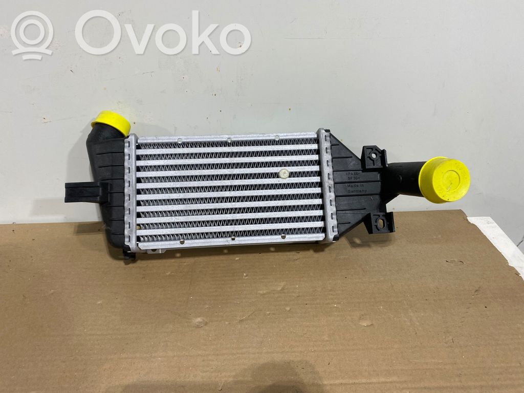 Opel Zafira A Interkūlerio radiatorius 