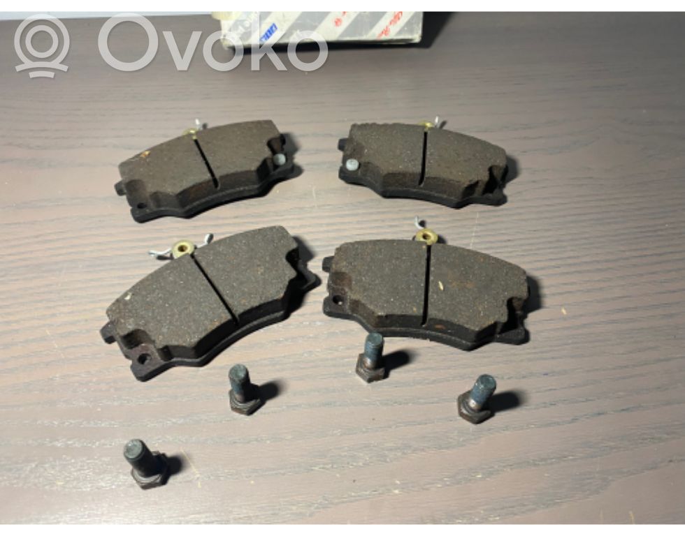 Alfa Romeo 155 Brake pads (front) 