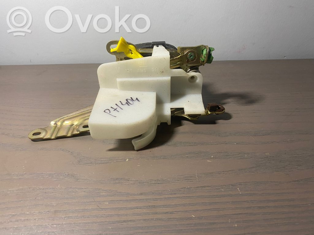Etuoven lukko   9201836