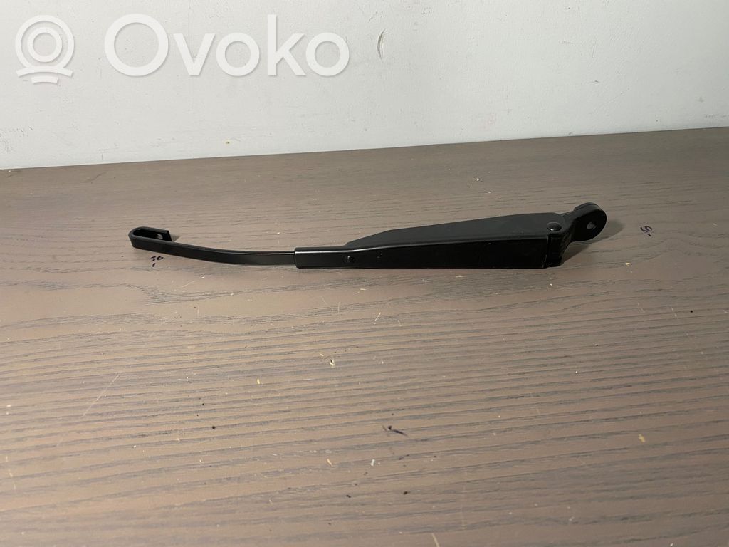 Opel Vectra B Wischerarm Heckscheibe 
