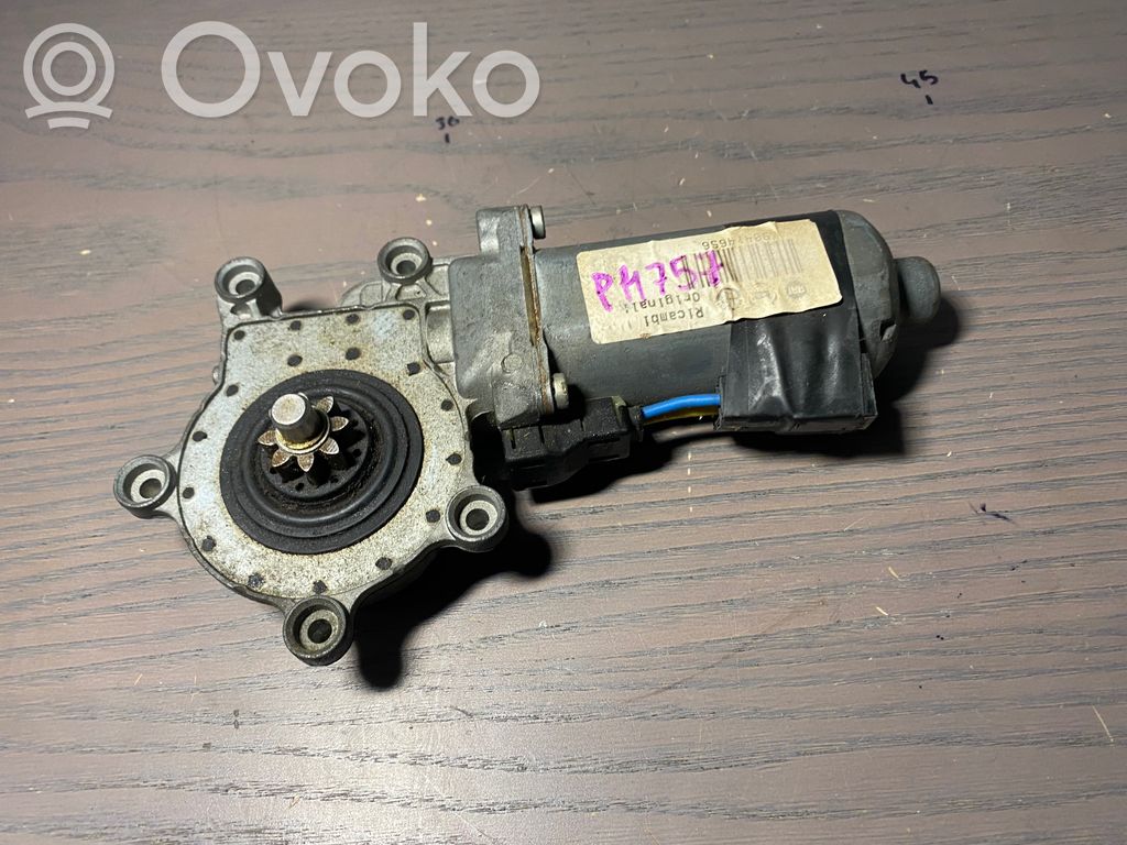 Opel Astra F Motorino alzacristalli della portiera anteriore 