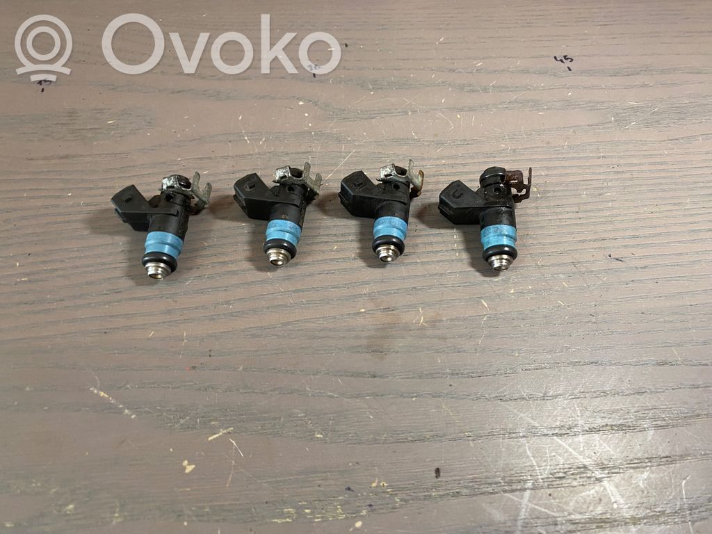 Dacia Logan I Fuel injector 