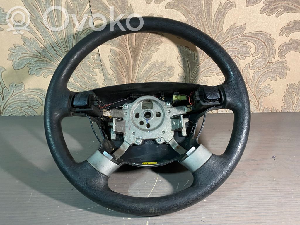 Chevrolet Lacetti Ohjauspyörä 