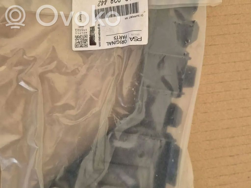 Opel Insignia A Front bumper mounting bracket 