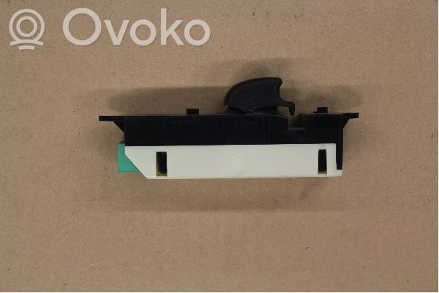 Mitsubishi L200 Electric window control switch 