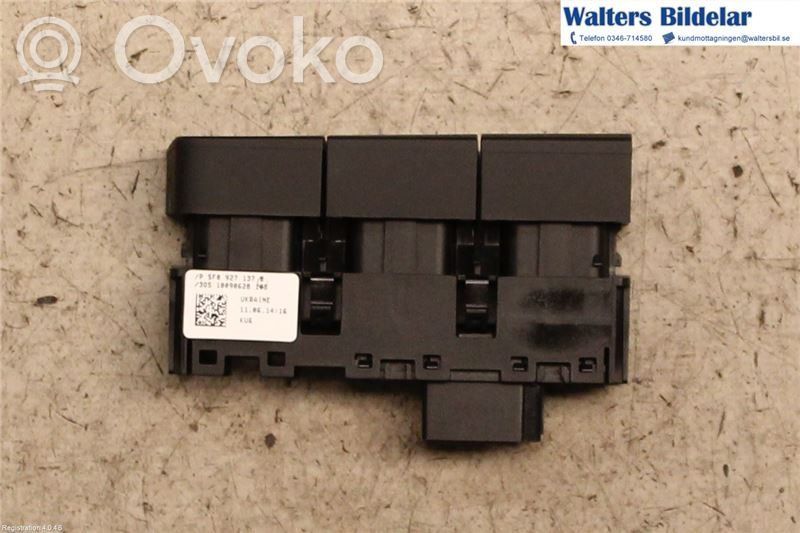 Seat Leon (5F) ESP (stability program) switch 