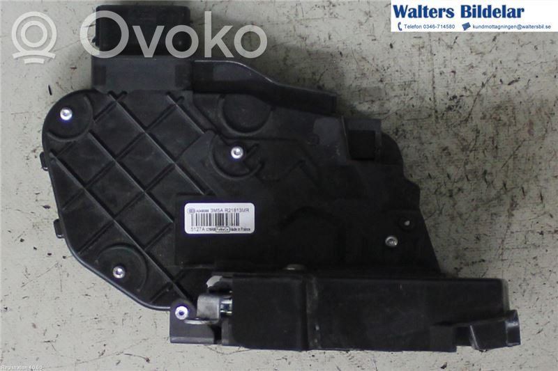 Ford Focus Priekšpusē slēdzene 