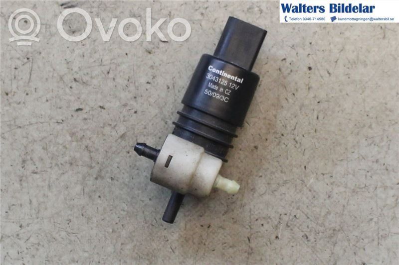 Mitsubishi Outlander Windscreen/windshield washer pump 