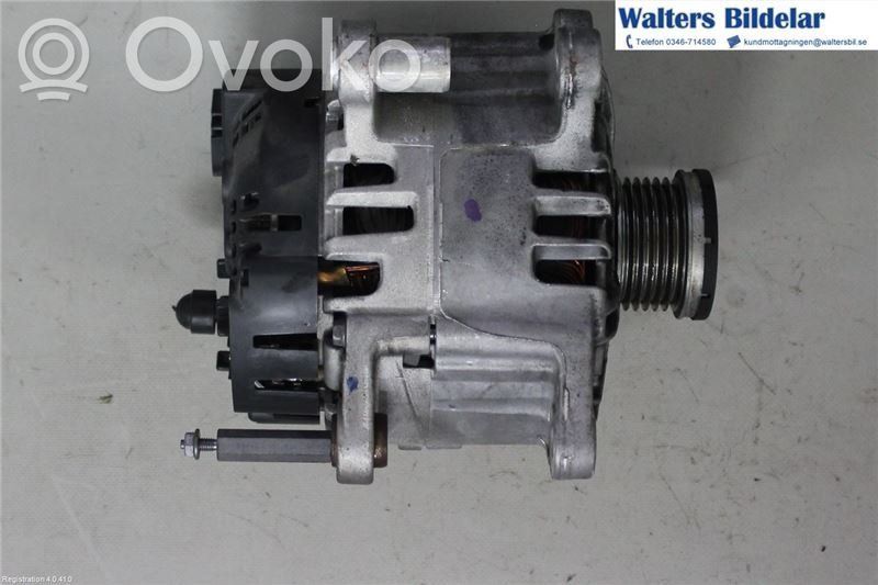 Volkswagen PASSAT B7 Alternator 