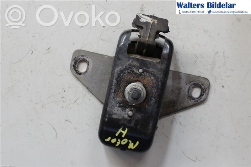 Volkswagen Amarok Engine mounting bracket 