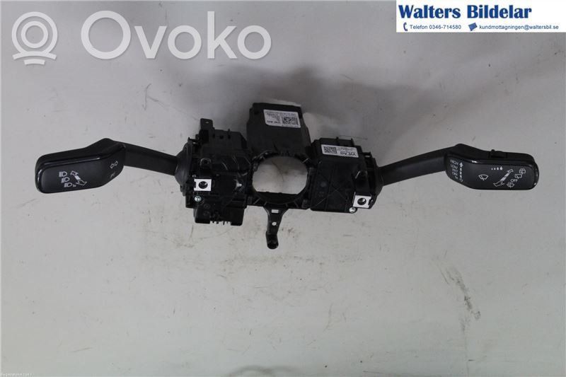 Volkswagen Polo VI Interruptor/palanca de limpiador de luz de giro 