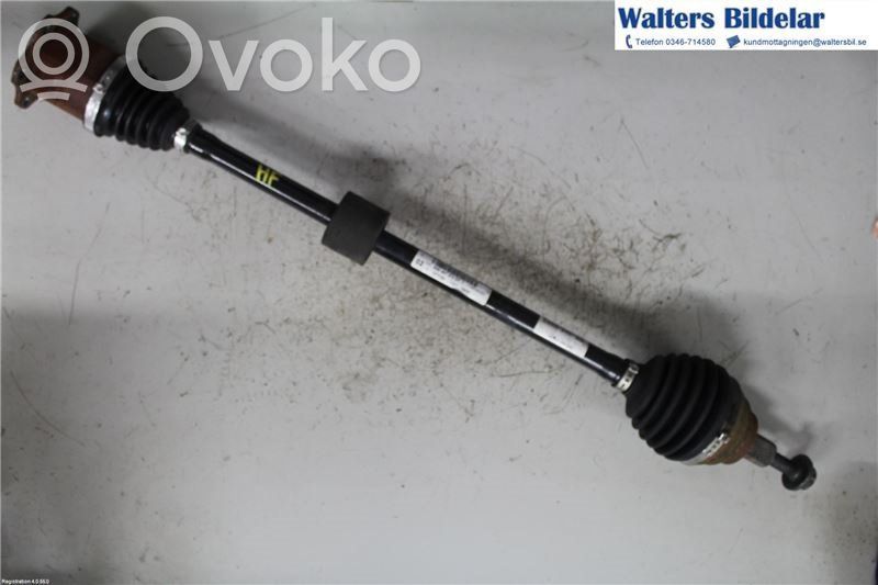 Volkswagen Golf VII Półoś przednia 