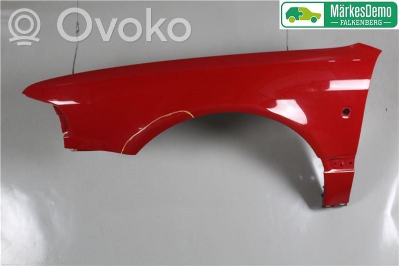 Audi A8 S8 D2 4D Sparnas 
