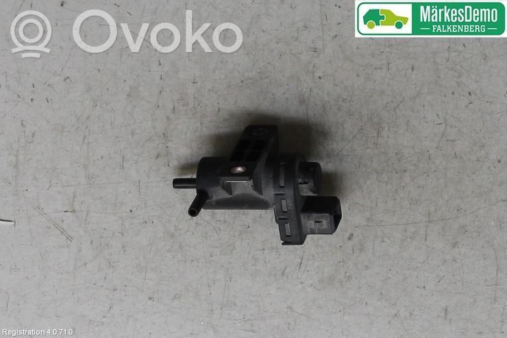 Válvula de vacío   8200762162,8200762162