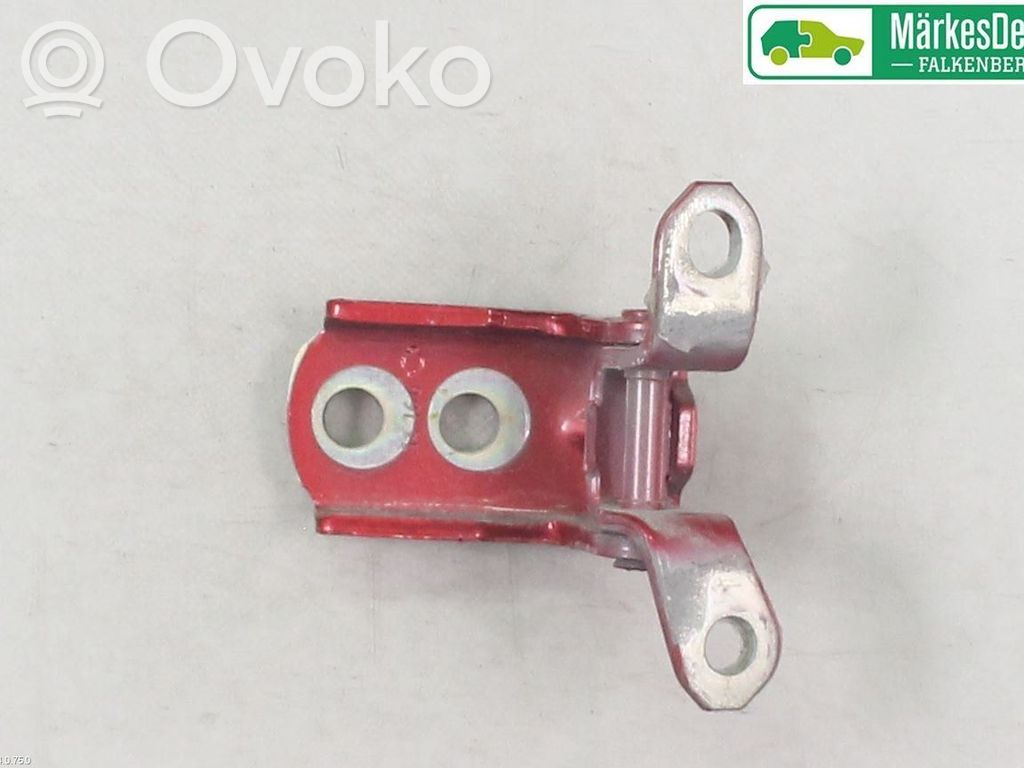 Nissan Micra Takaoven alasarana 