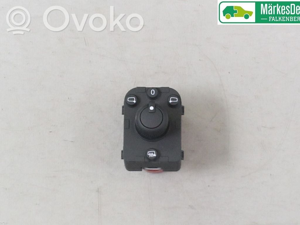Audi A3 8Y Wing mirror switch 