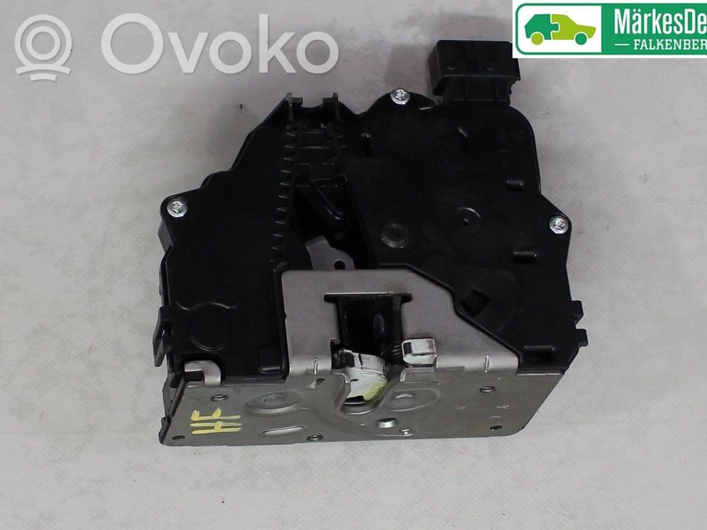 Opel Corsa E Front door lock 