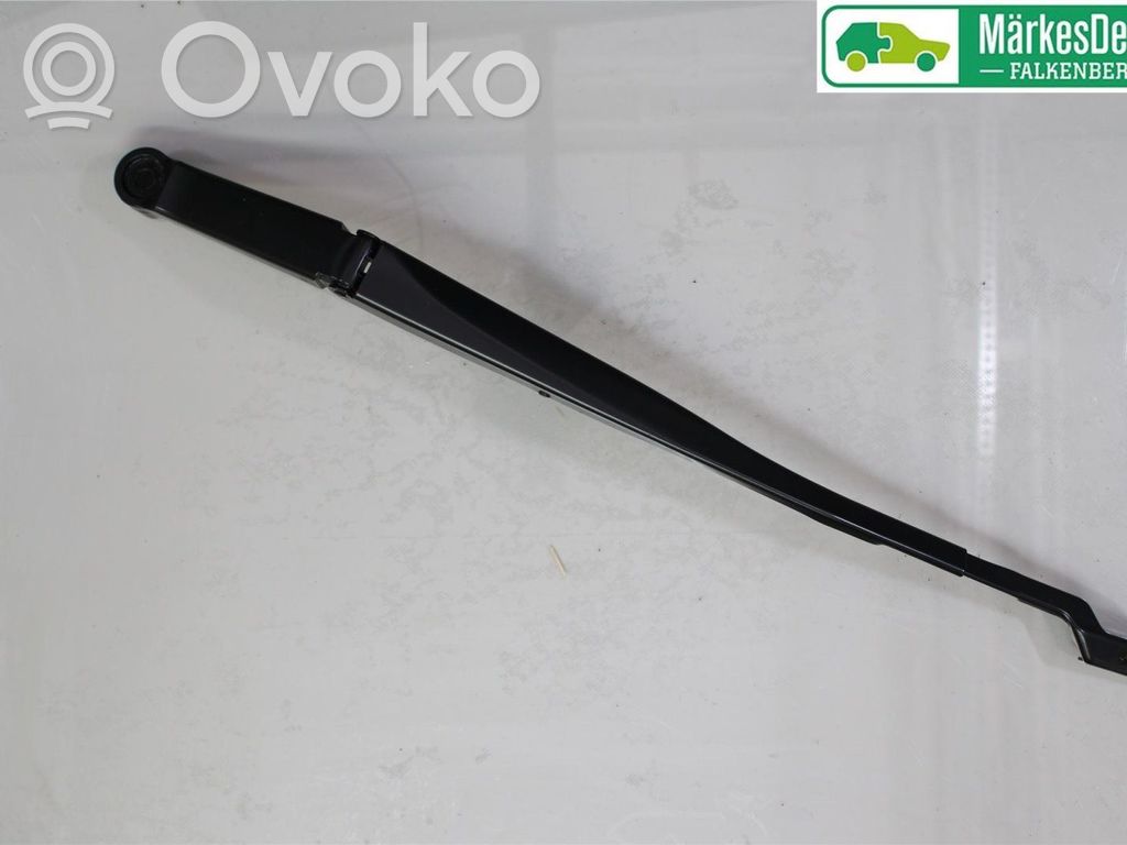 Toyota C-HR I Front wiper blade arm 