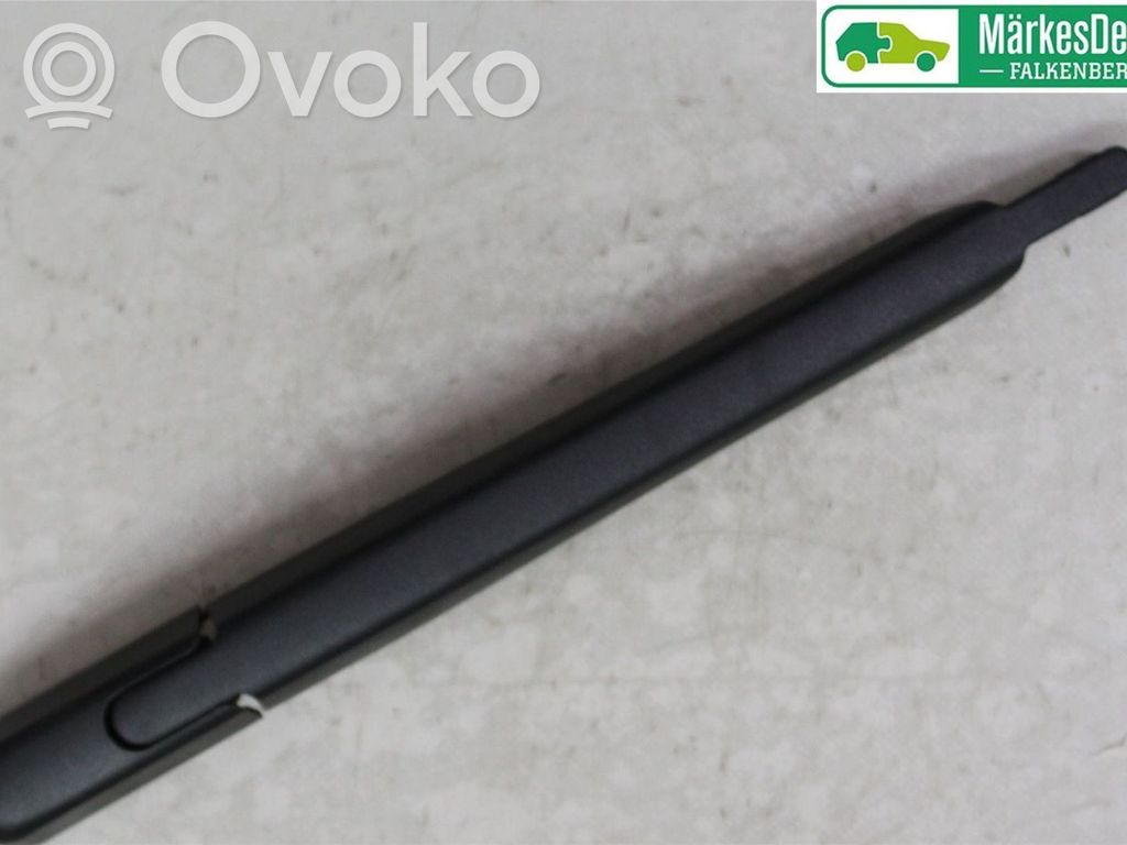 Peugeot 208 II Rear wiper blade arm 