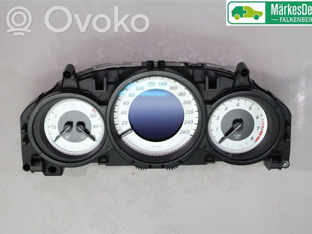 Mercedes-Benz C W204 Tachimetro (quadro strumenti)