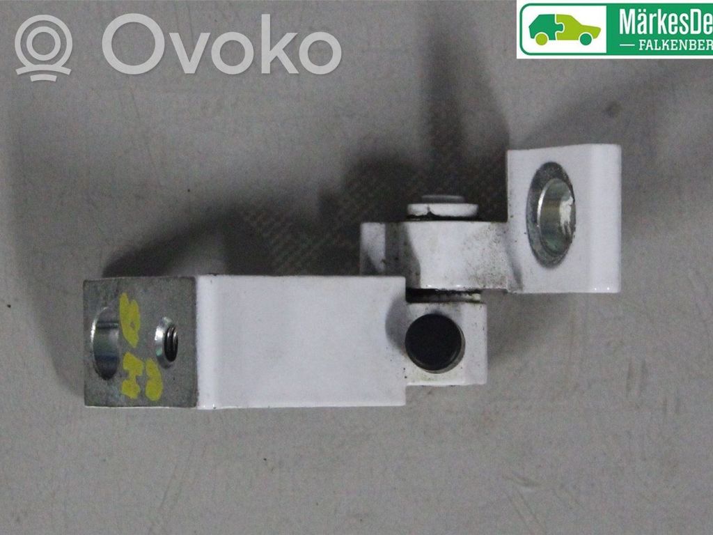 Audi Q2 - Takaoven alasarana