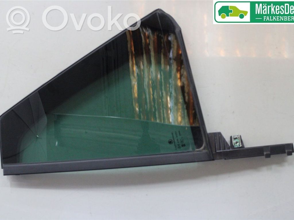 Skoda Scala Ventanilla de ventilación de la puerta trasera 