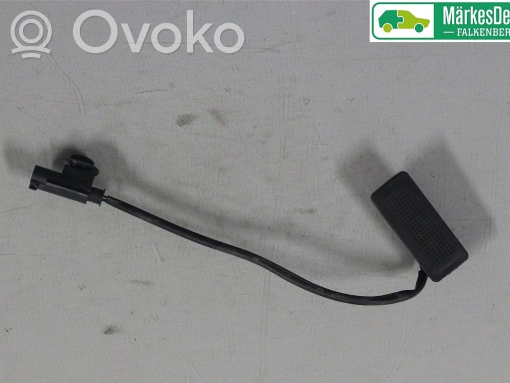 Alfa Romeo Stelvio Tailgate/boot open switch button 