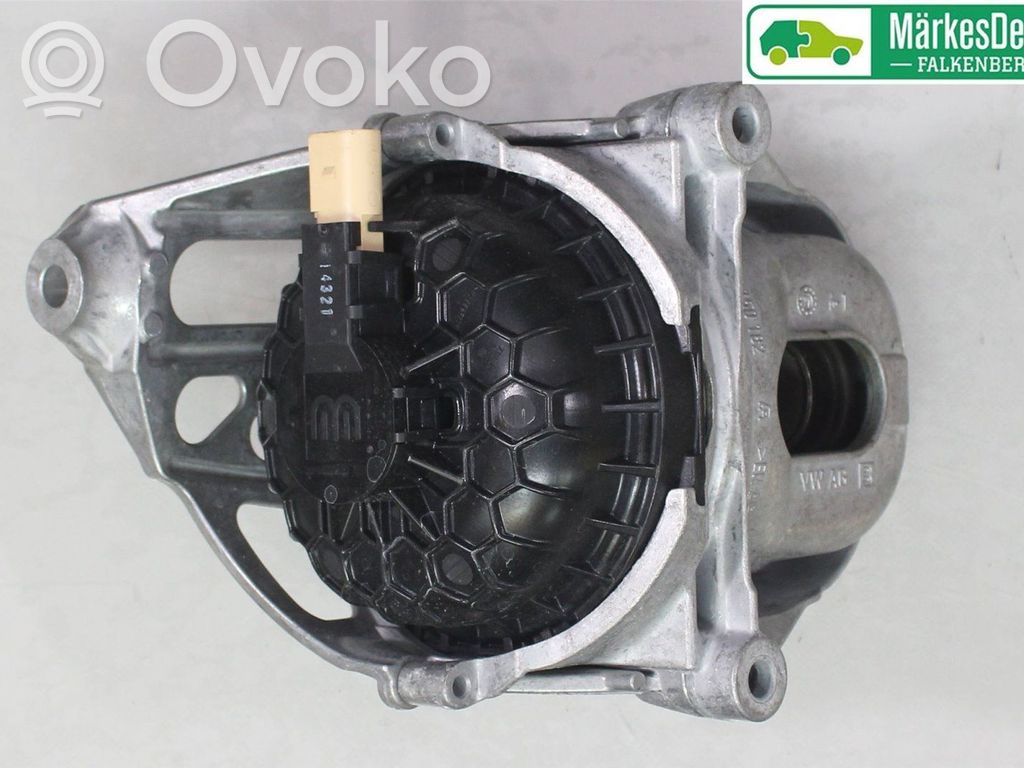 Audi Q5 SQ5 FY Engine mounting bracket 