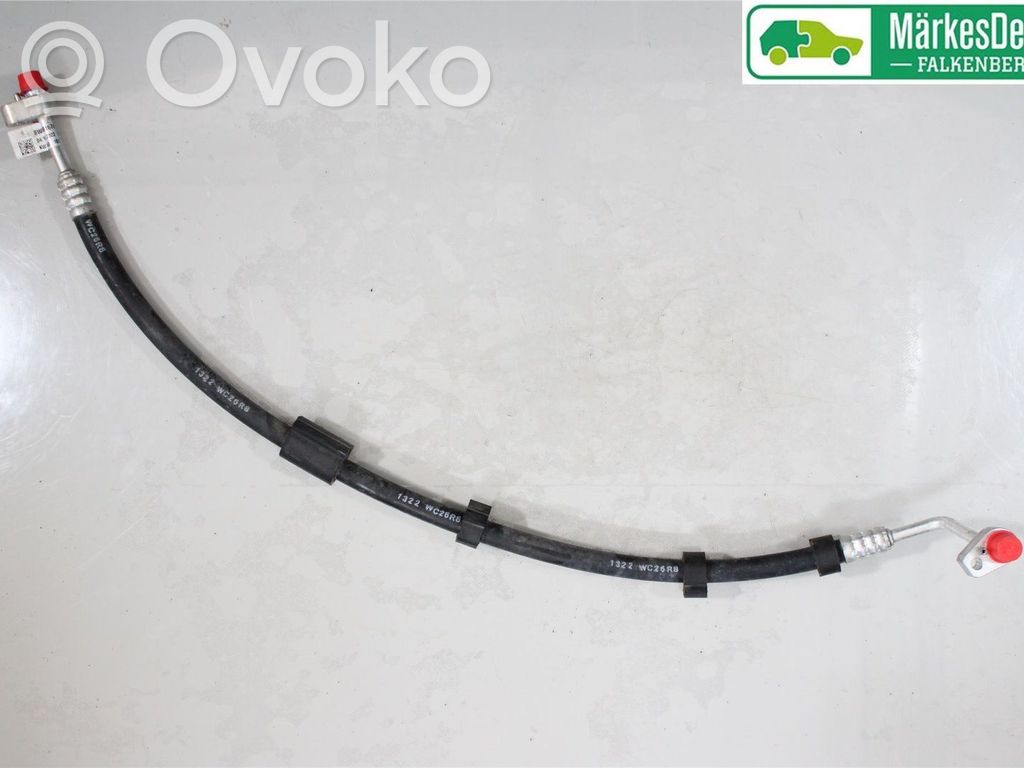 Audi A4 S4 B9 8W Ilmastointilaitteen putki (A/C) 