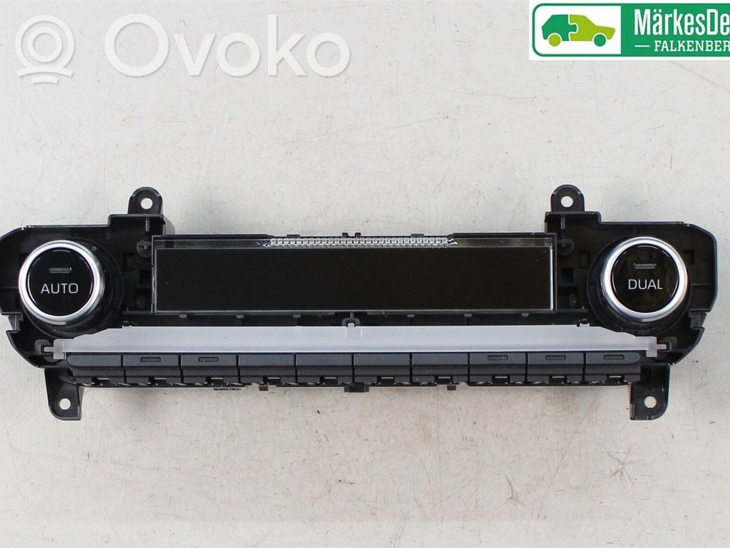 Toyota Yaris XP210 Unitate control climatizare