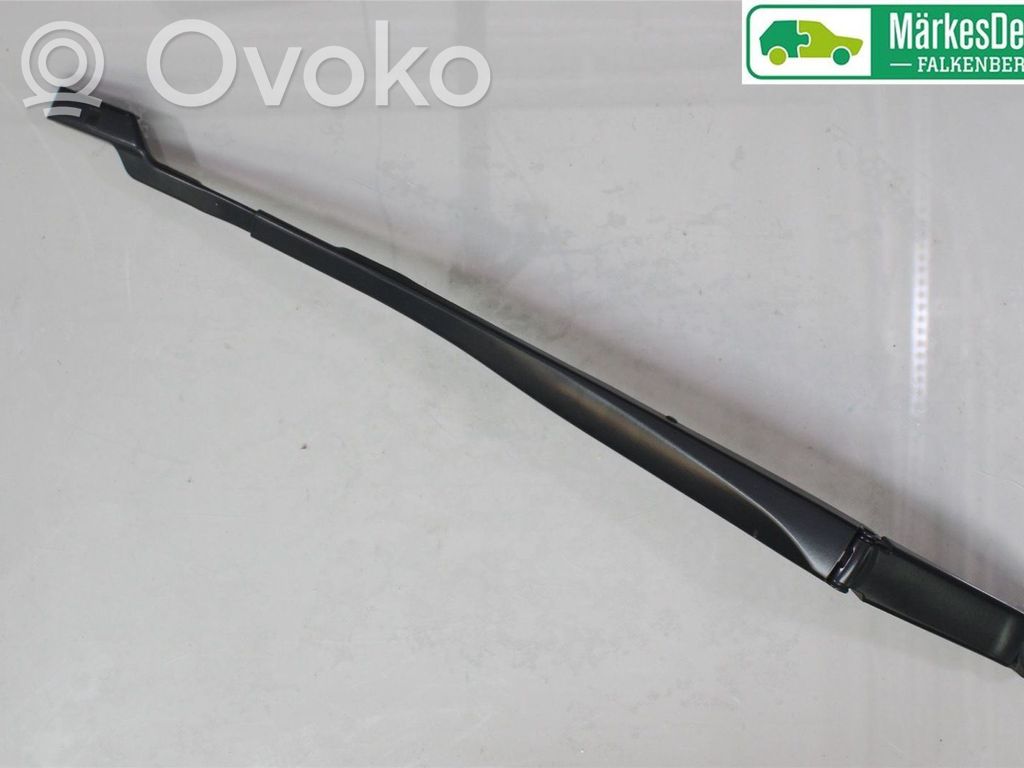 Toyota C-HR I Front wiper blade arm 