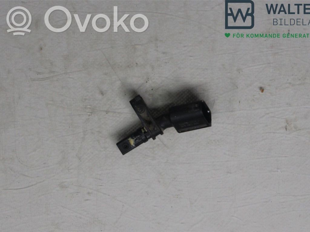 Volkswagen PASSAT B8 Czujnik prędkości obrotowej koła ABS
