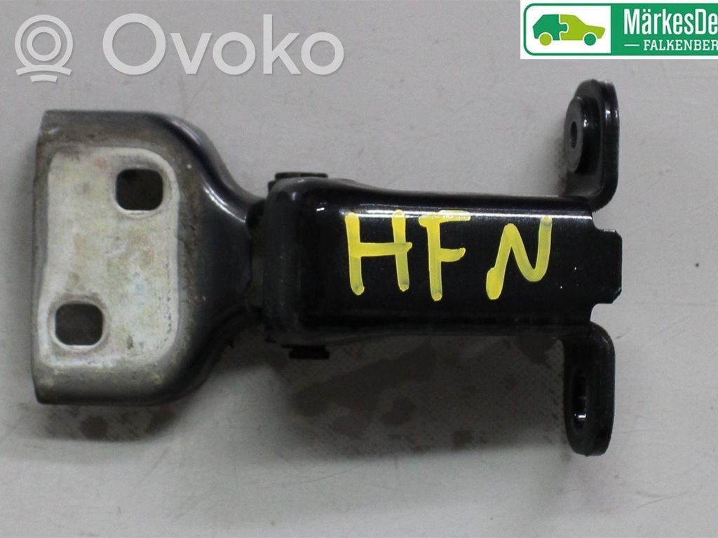 Opel Vivaro Rear door lower hinge 