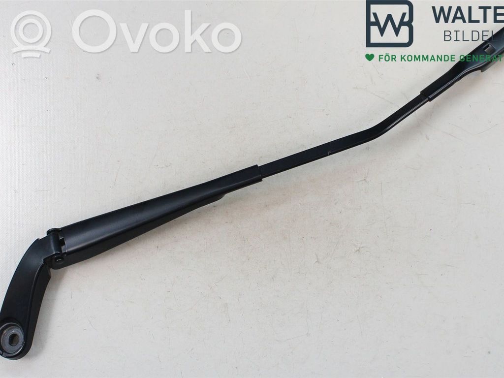 Audi A1 Front wiper blade arm 