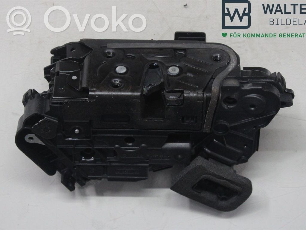 Volkswagen Golf VIII Încuietoare ușă față 