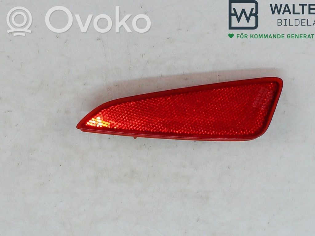Toyota C-HR I Reflector spate 