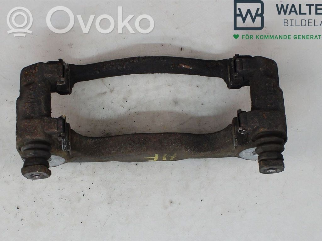 Volkswagen Crafter Mocowanie przedniego zacisku hamulca 
