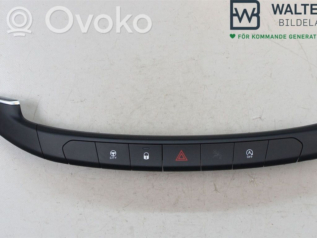 Fiat Tipo Hazard light switch 