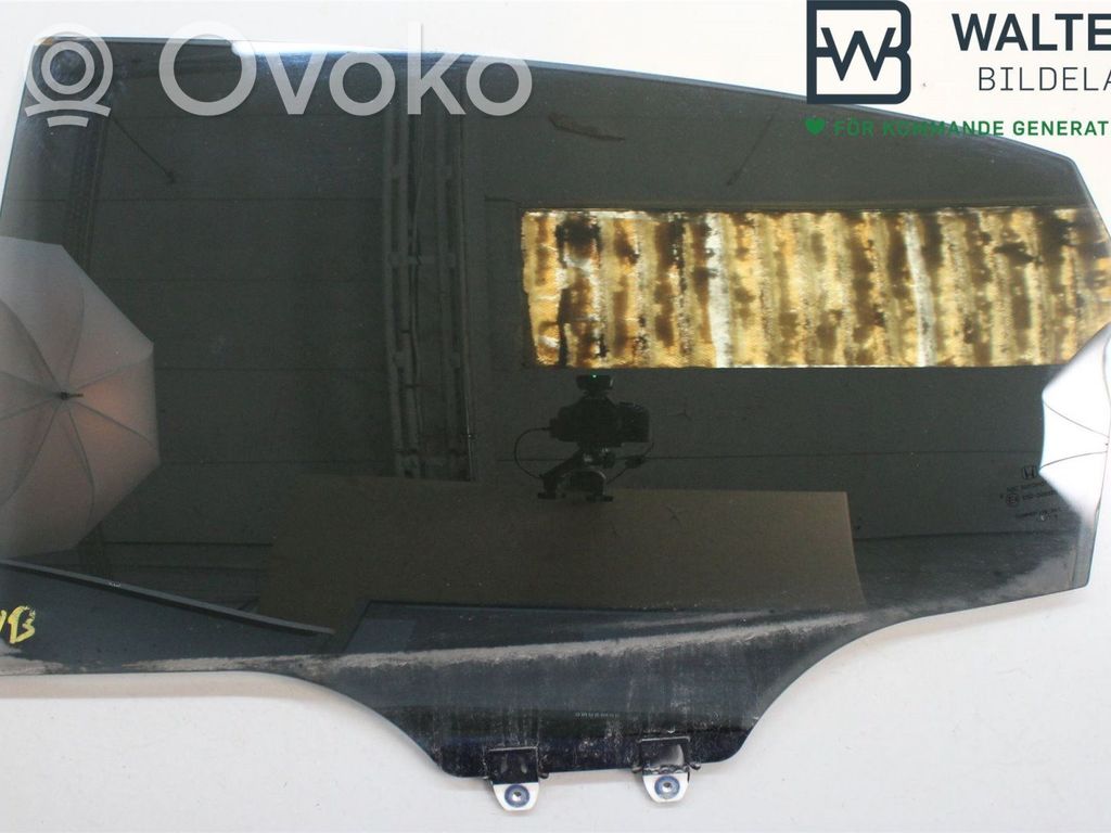 Takaoven ikkunalasi