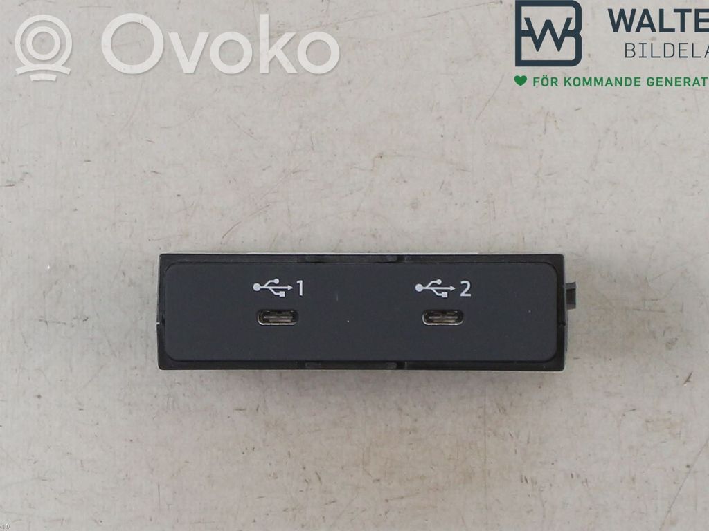 Connettore plug in USB   82A035736A,82A035736A,82A035736A
