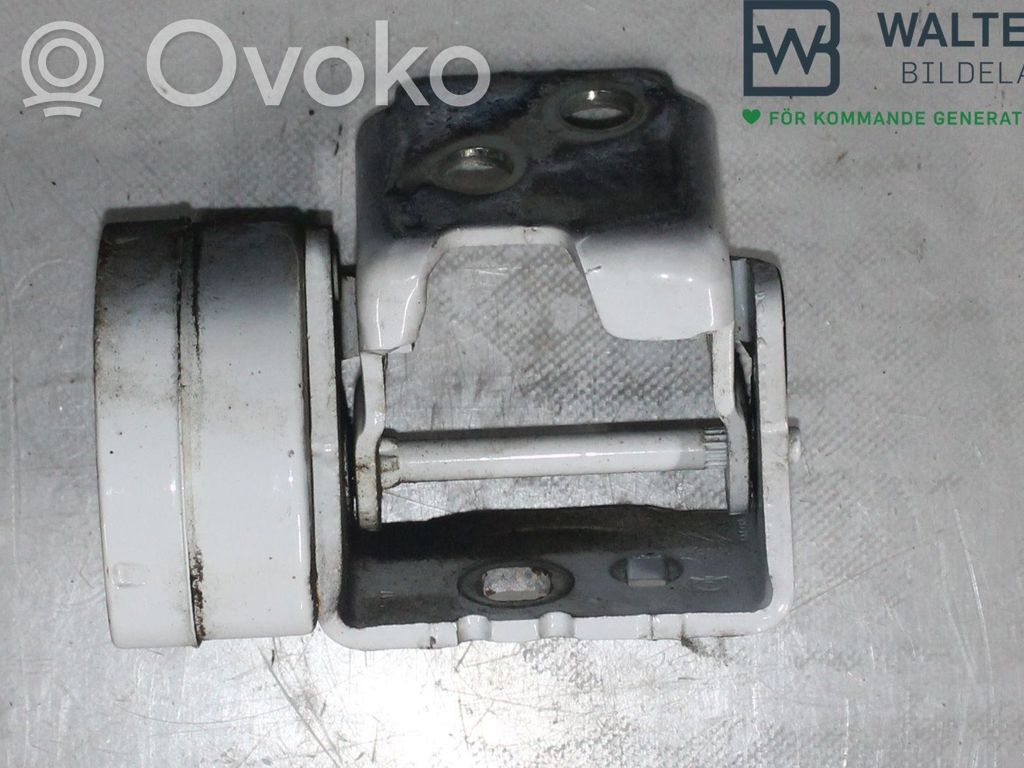 Citroen C5 Front door upper hinge 
