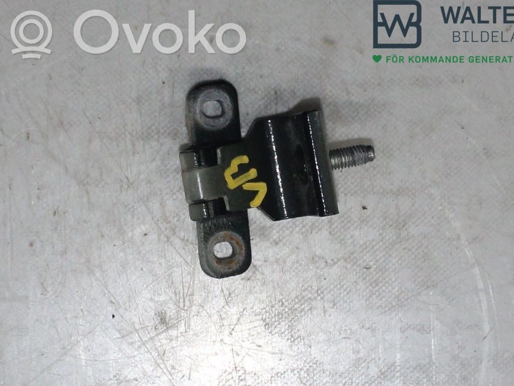 Audi Q3 8U Tailgate/trunk/boot hinge 