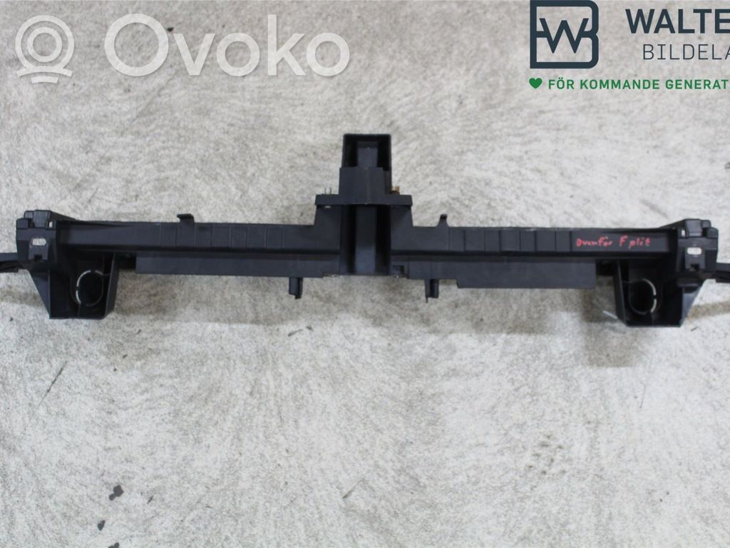 Peugeot 3008 I Staffa del pannello di supporto del radiatore parte superiore 
