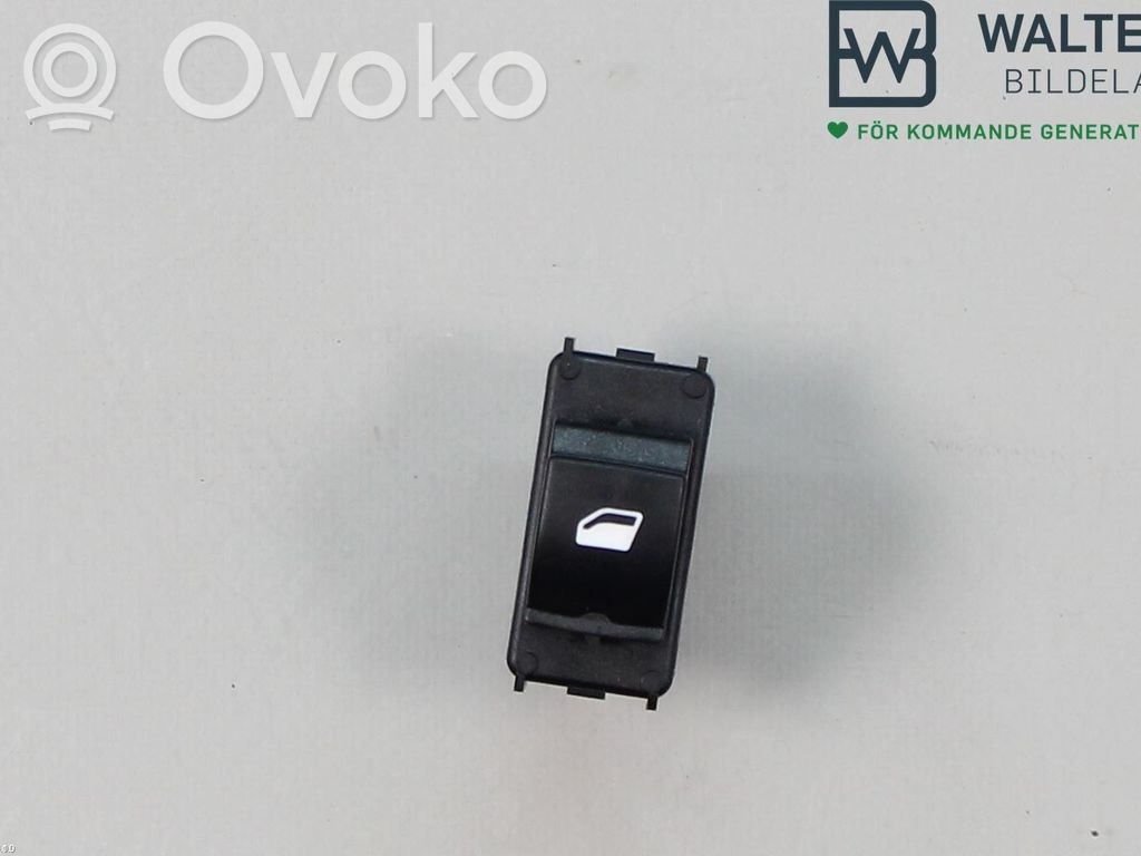 Opel Combo E Electric window control switch 