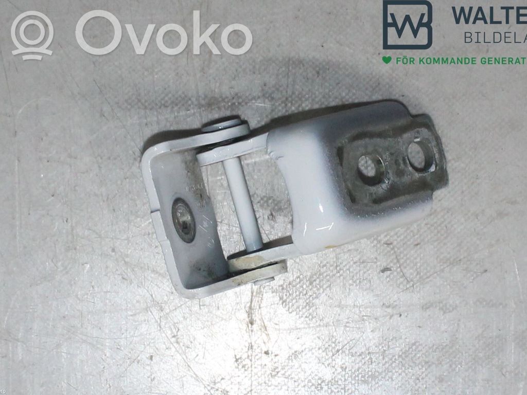 Renault Clio IV Rear door lower hinge 