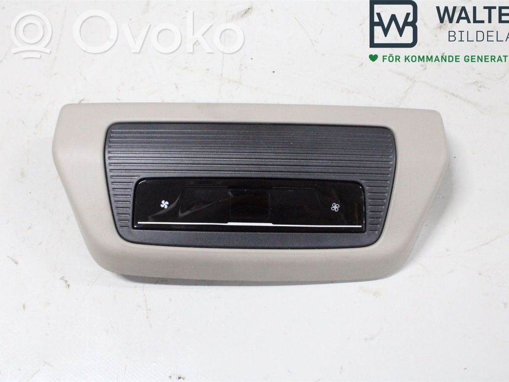 Volkswagen Transporter - Caravelle T7 Unidad de control climatización
