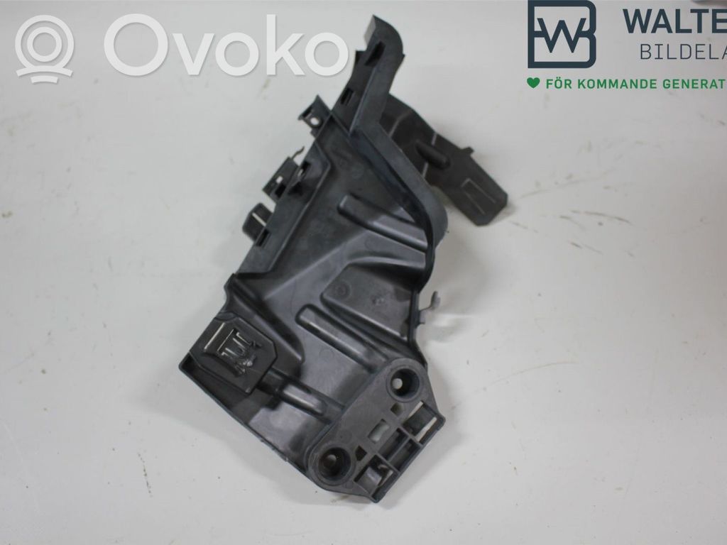 Volvo XC90 Priekšējo durvju vējstikla sliede 