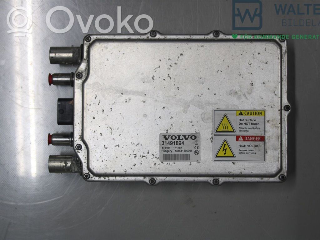 Volvo XC90 Caricabatteria (opzionale) 