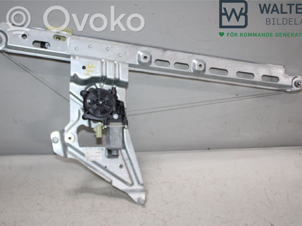 Mercedes-Benz Sprinter W907 W910 Alzacristalli della portiera anteriore con motorino