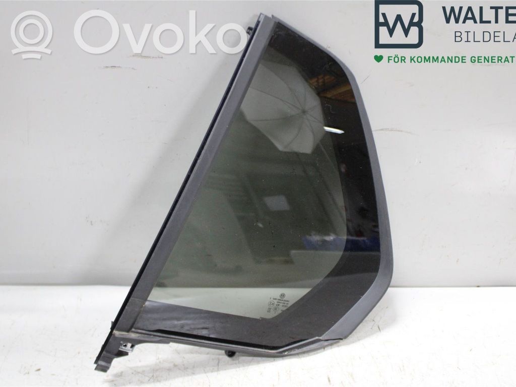 Volkswagen Golf VIII Ventanilla de ventilación de la puerta trasera 